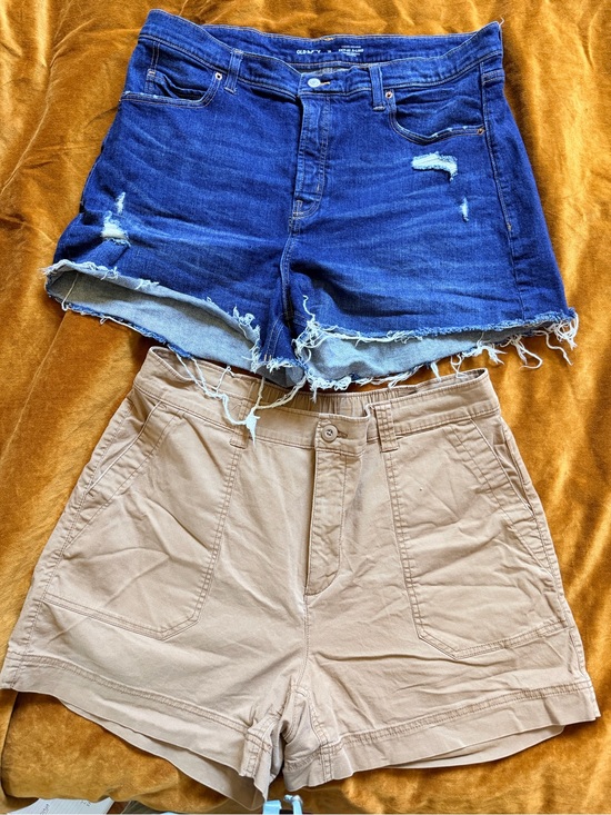 Old Navy Pants - Bundle of 2 old navy shorts